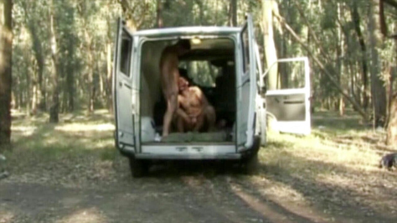 Black fuckers with big cock: Fucked przez heban w autobusie publci na świeżym powietrzu