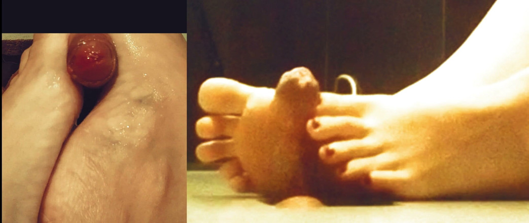 My sweet milfs: 25 Mature Woman Masturbating with Her Feet up on a...