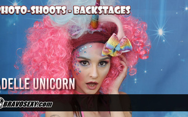 Bravo Sexy: Adelle Unicorn - Cosplay VR Obsah Backstages