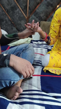 Adik tiri India dientot habis-habisan sama adik tirinya sendiri pakai scissor rock paper dan lanjut ngentot memeknya habis-habisan