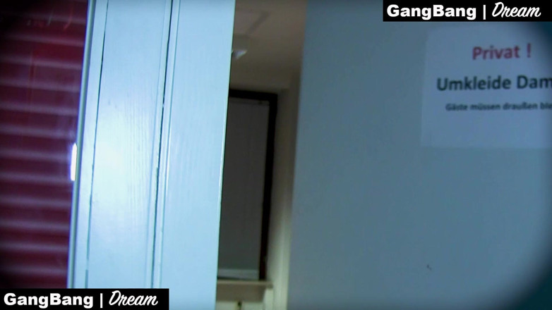 GangBang-Dream: Teens Vs. MILF Who Is the Better Cum Slut? Ao-gangbang