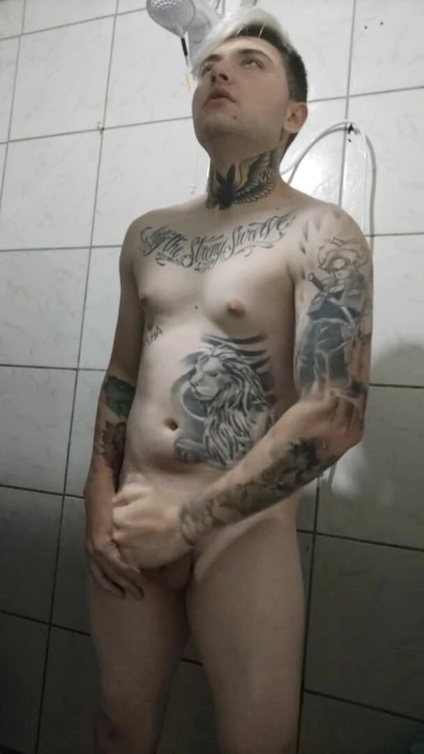 Daniel Tatuado E Safado: Masturbating on Webcam