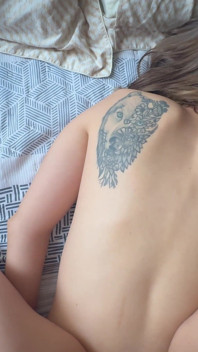 Minha faxineira aprende a massagear e chupar pés