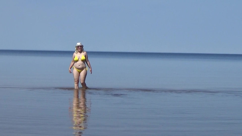 RedRoseRus: Moje žena na pláži