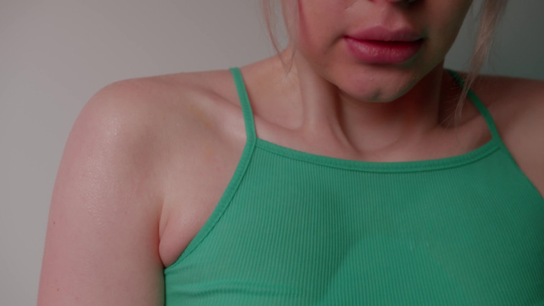 Spacenintenda: Goose Bumps From the Cold, Body Shivering, Teeth Chattering