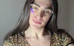 Mostrando minha roupa sexy e bunda