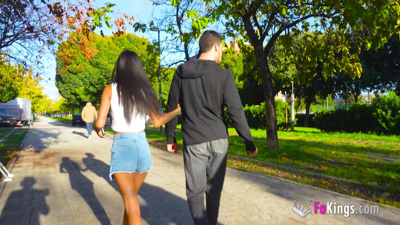 FAKings: Casting Ninfomane Colombiano in Spagna. Breiny Zoe Scopa Un Cazzo...