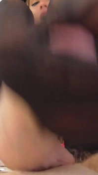 Ich will nasse nylonfüße! Komm überall auf meine sexy nylonfüße!