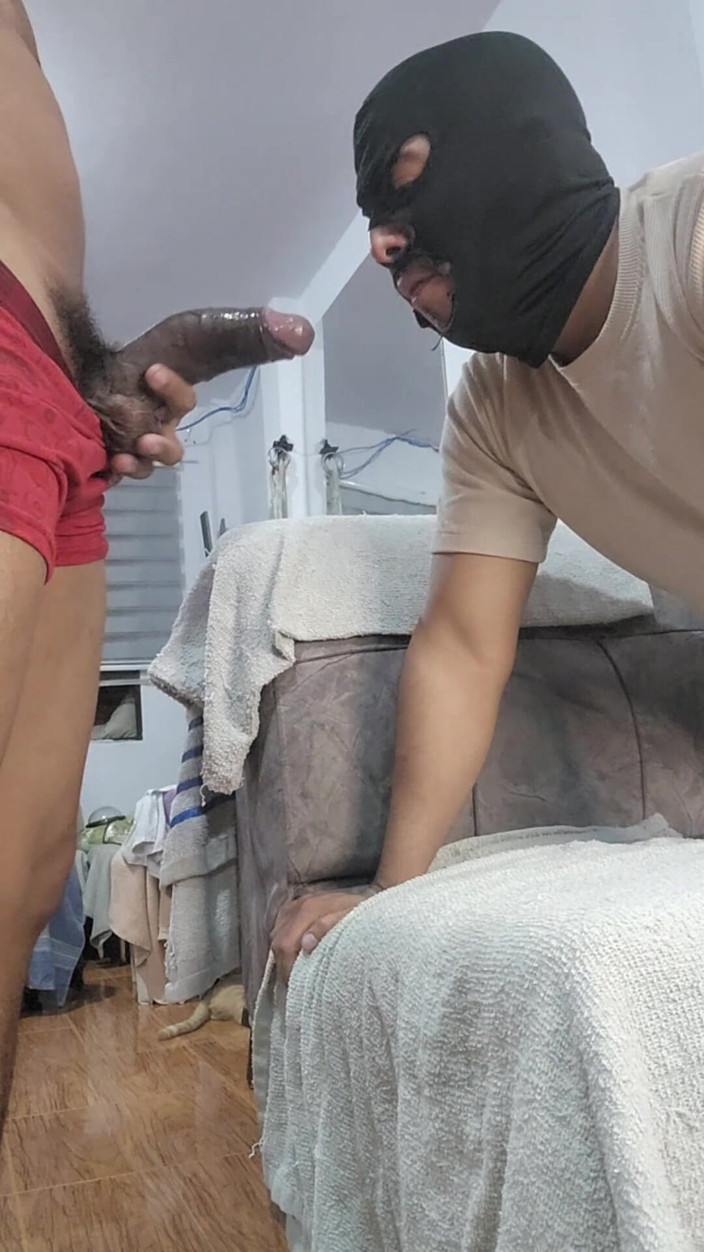 PeachyCell586: Sucking Dick