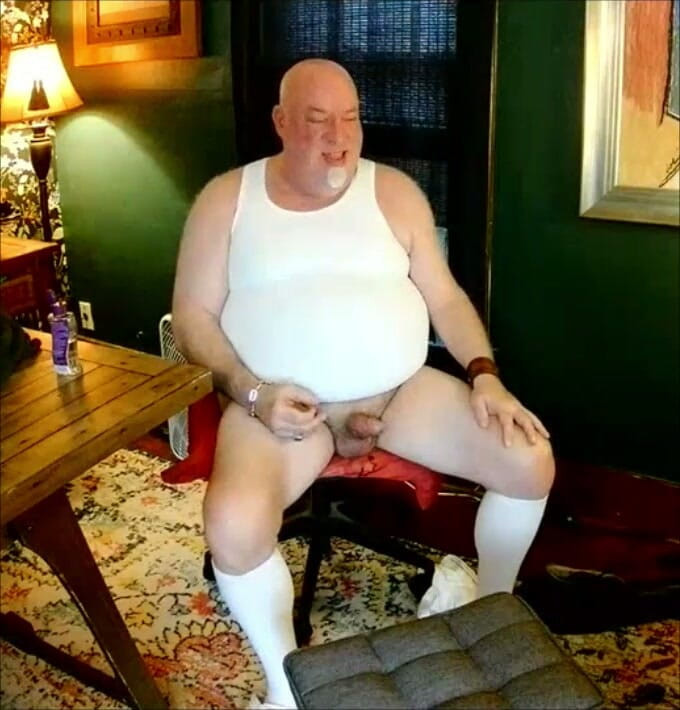 beardaddychub: Bear Stepdaddy Chub Shoots While Jerking in Jock