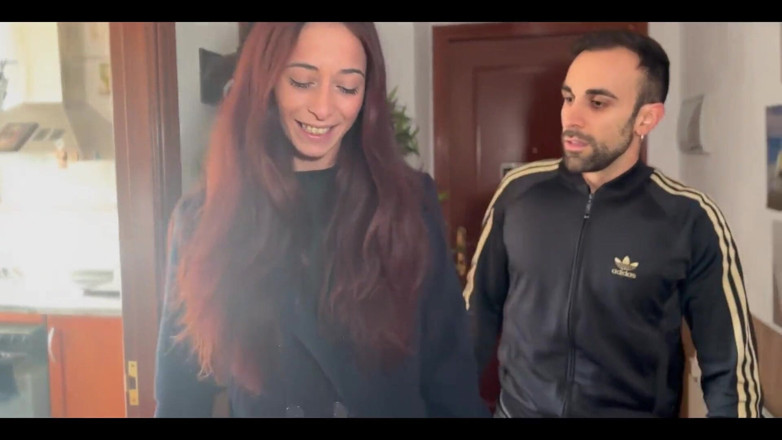 Zeus Ray Straight: Min nymphoman -vän tänder mig framför min flickvän och vi får...