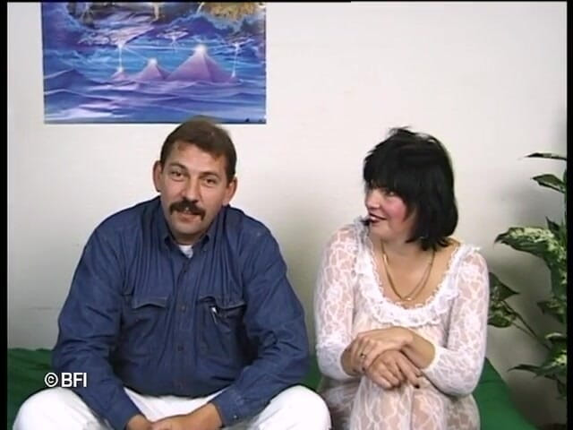 Experienced Men in Control: Piliçle yaşlı sapık