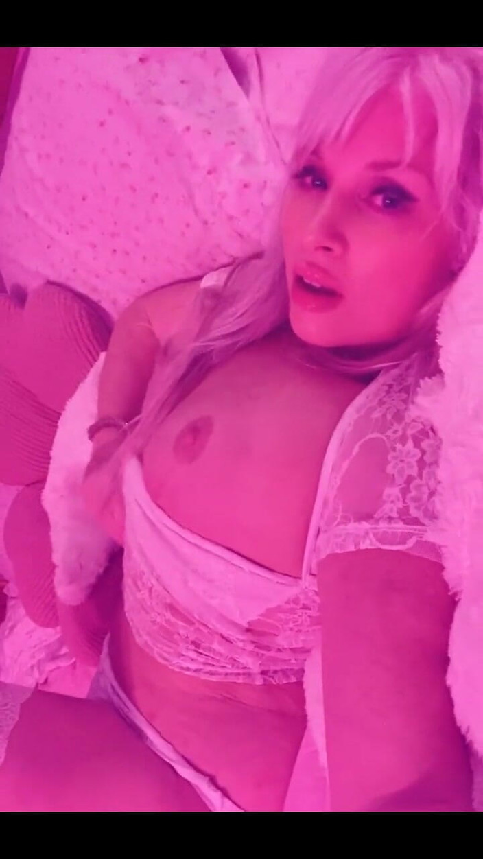 PaintedRose: Sexxxing Awak. Mendaki Di Atas Awak Semua Yang Saya Mahu...