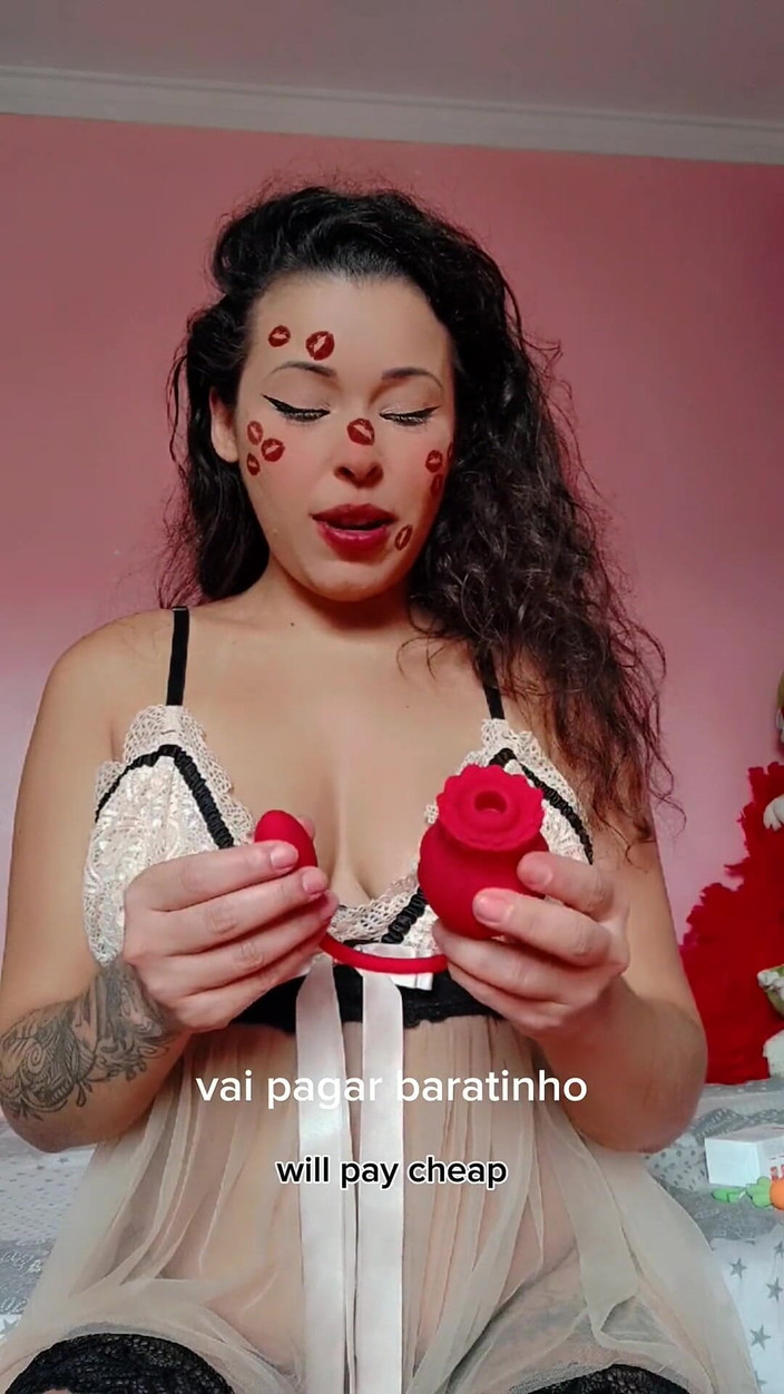 Espuleta: Zkoušení sexy importu sání růže v praxi