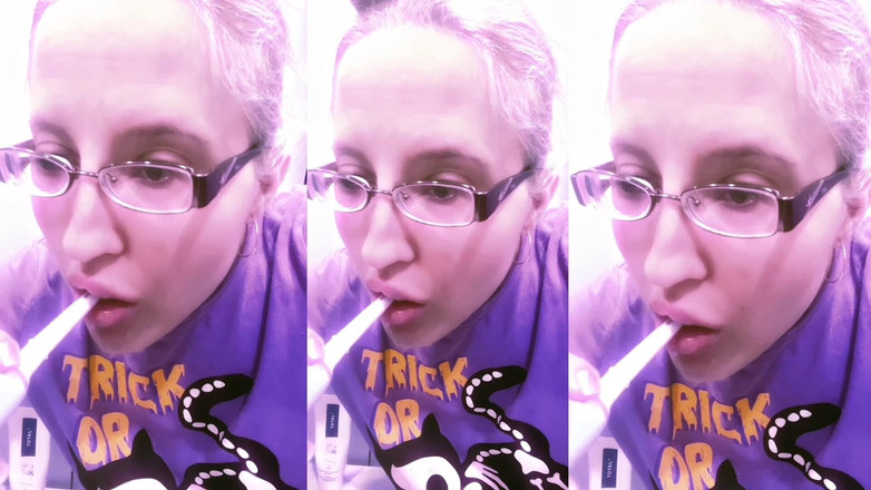 FinDom Goaldigger: Asmr zubní kartáček poslouchejte ve sluchátkách