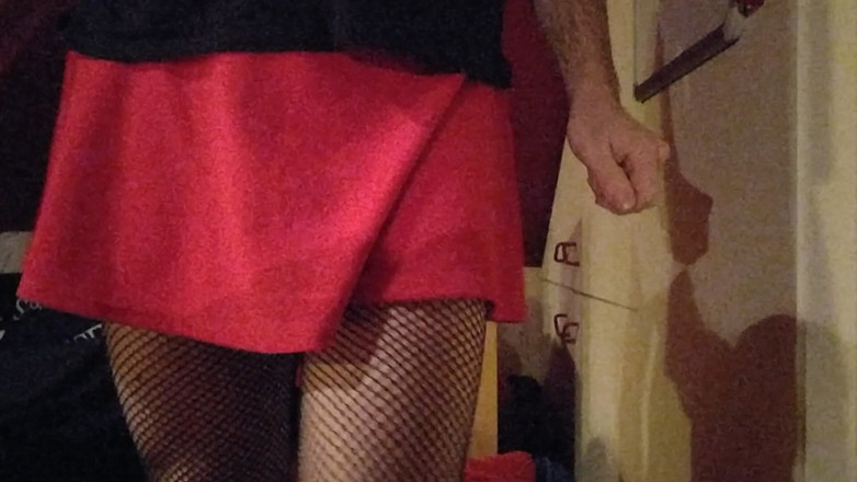 Joslin: Sissy Joslin dansar med tail butt plug