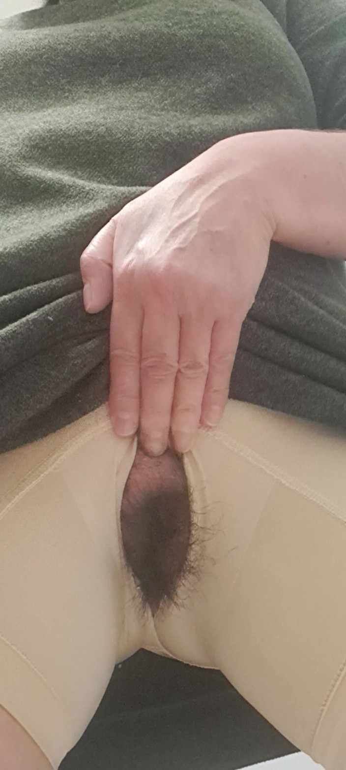 Mommy big hairy pussy: Stepmom Pulling Her Fat Pussy Out of the Hole in...