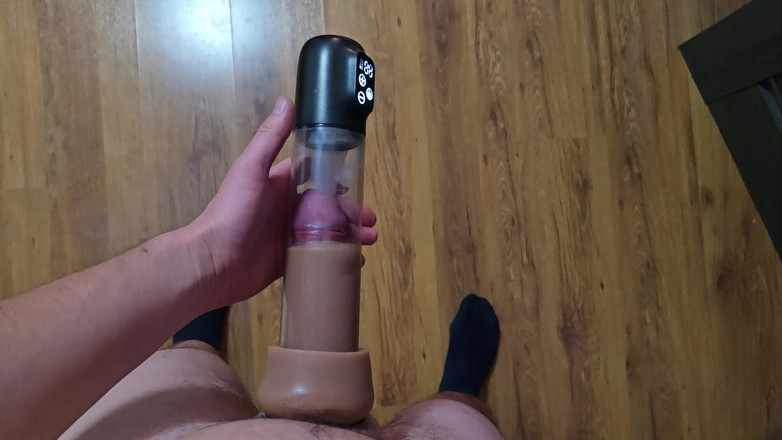 Fap_man93: Всього через мить після інтенсивного оргазму вакуумний насос для пеніса, повний сперми