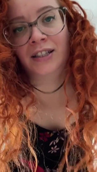 Futa füllt deine muschi mit schwanz und einem Vibrator bis zum creampie