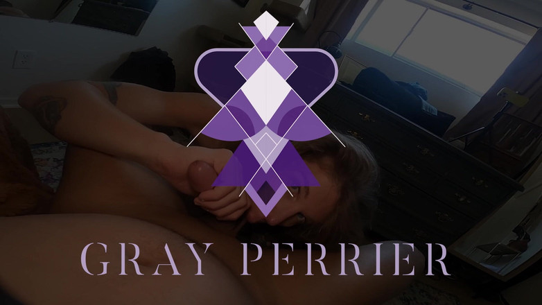 Gray Perrier: Niechlujny cios POV - trans dziewczyna ssie wielkiego kutasa