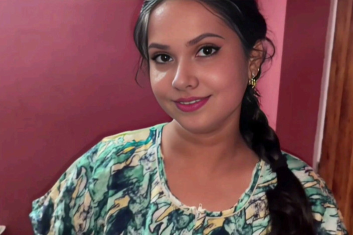 Desisexqueen: Gadis kampus cantik india dientot gaya doggy habis-habisan