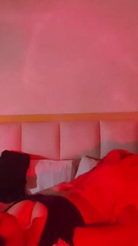 Cumnata sedusă de fratele ei în drept la casa ei