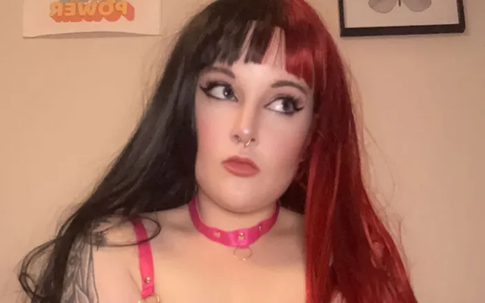 Bigtiddygoth: Big Tiddy Goth Nipple Sucking