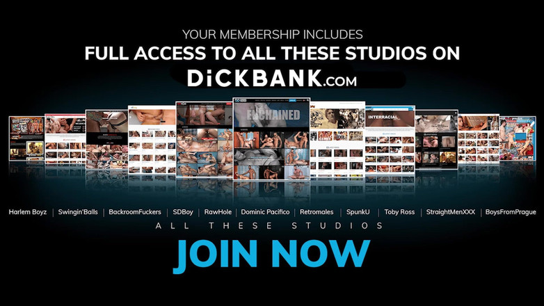 Dick bank: 欲求不満なゲイの裸足のボトム・タイトホール