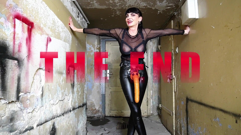 Carmen Rivera Entertainment: Trojitý problém