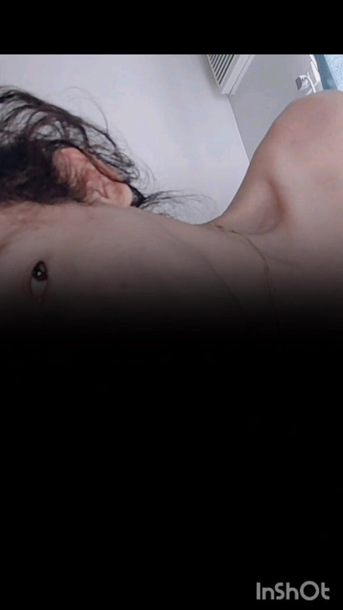 Ivykinky69: Karl'ı kadın kılıklı yap
