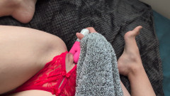 Mimiandevan: Pov weelderig dildo-orgasme in slipje