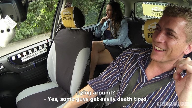 Czech Taxi: Кицька в душі