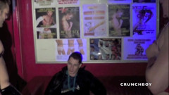 MEN BIG COCKS FUCKERS: Klope follada por gran polla en cuero