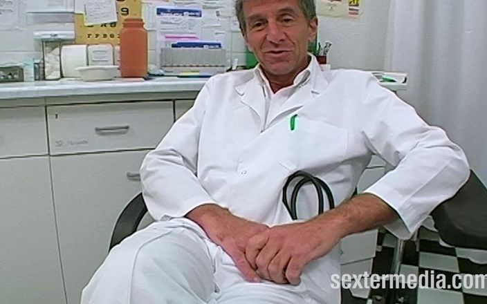 Klink by sextermedia: Ufficio di ginecologa kinky