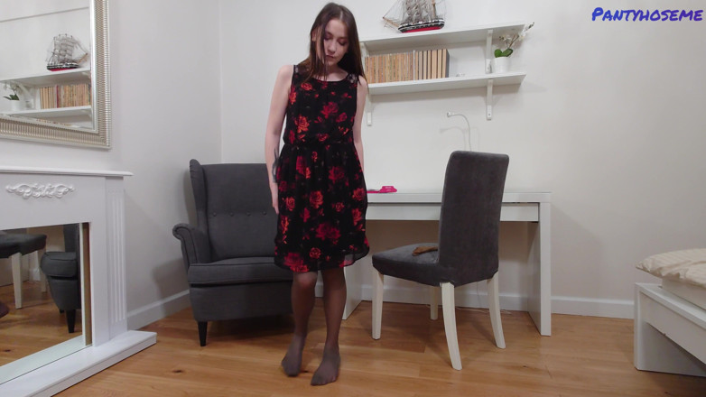 Pantyhose me porn videos: Das junge schätzchen eva, strumpfhosen necken beine in strumpfhosen