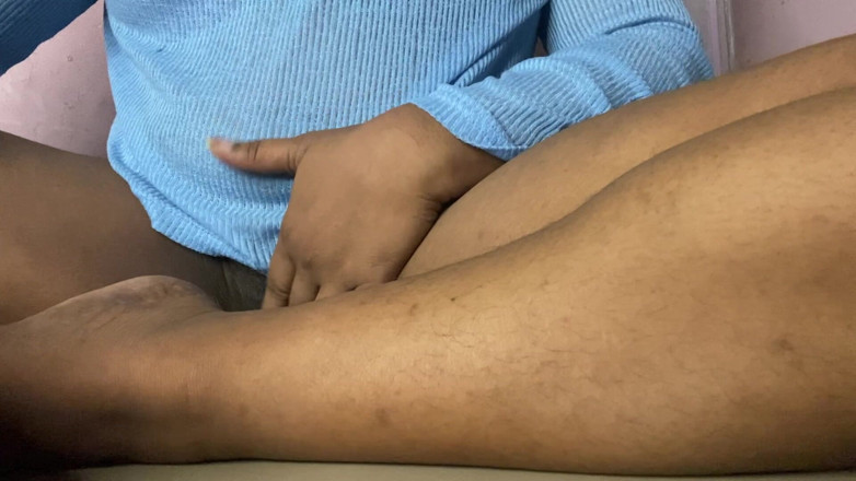 Angoori: Desi Xvideo vysokoškolských studentů prstění kundičky v hotelovém pokoji