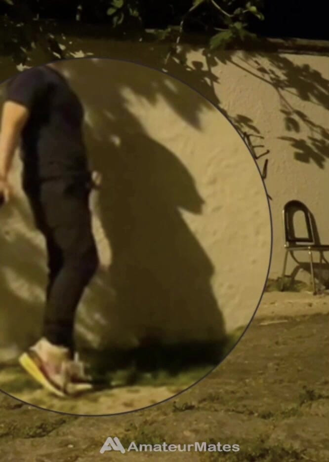 AmateurMates: Zusammenstellung Von Amateur-jungs, Die Ihren Schwanz Auf Der Straße Blankziehen