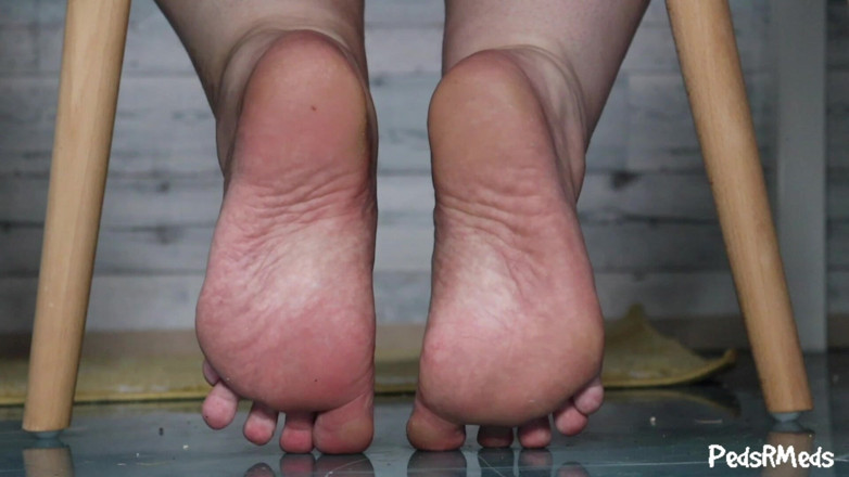 PedsRMeds: Miss Daisy Rae Bare Soles Under the Chair