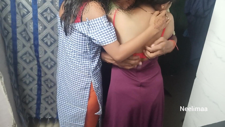 Neelimaa: Seks threesome india.