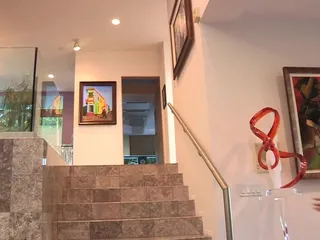 Dana Vespoli ve sevgilisiyle lezbiyen sahnesi orta yaşlı seksi kadınlar seks oyuncaklarıyla eğleniyor
