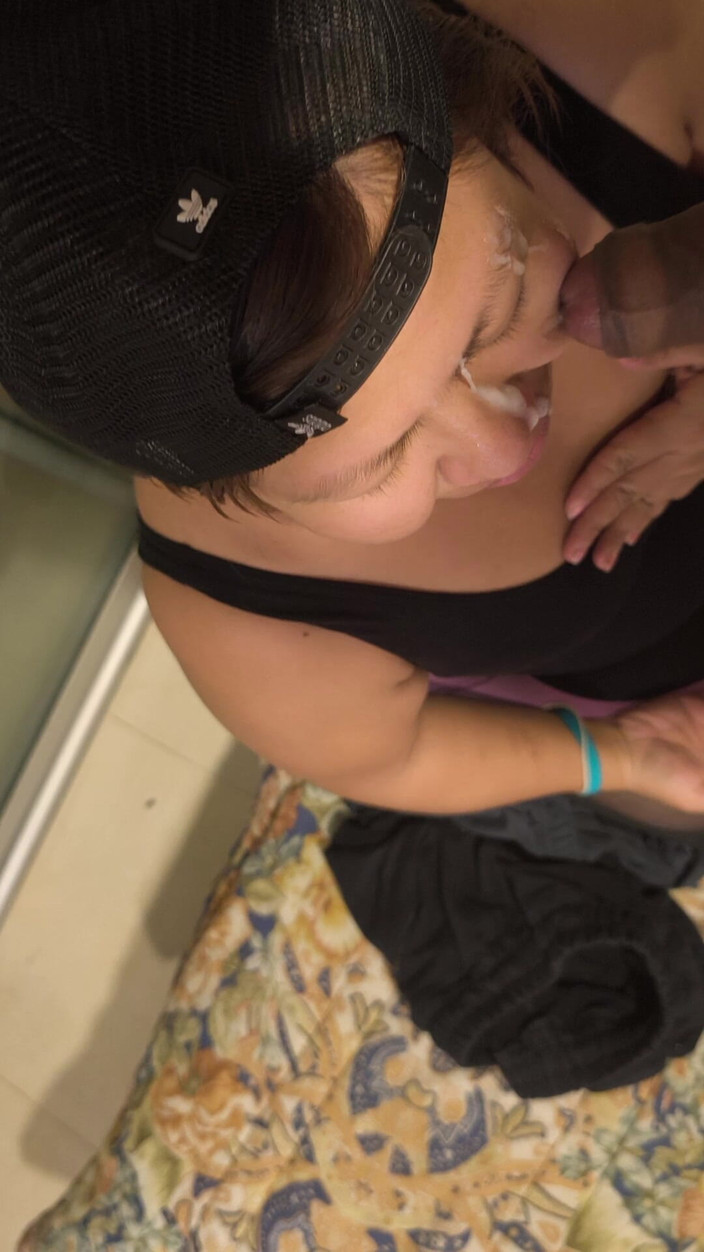 Moo DBOXXX: Ibu tiri tunggal Menghisap Sepanjang Hari