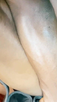Gorge Profonde Longue Et Grosse Bite Noire Avant De Me Baiser Sur La Balançoire Sexuelle