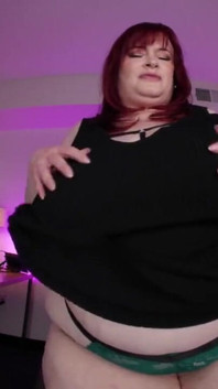 Asstyn Martyn - a Closer Look - Blush erotica VR 2D umgebaut