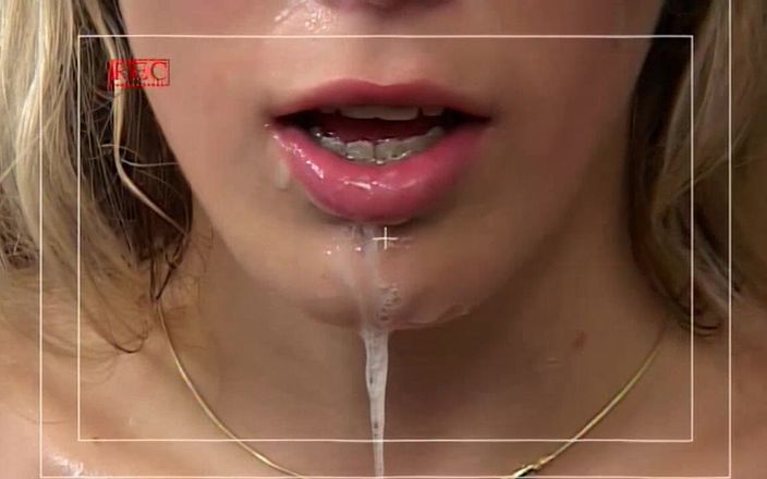 Oldschool X: 새엄마와 침대에서 자신의 기술을 증명하는 스포츠 교사