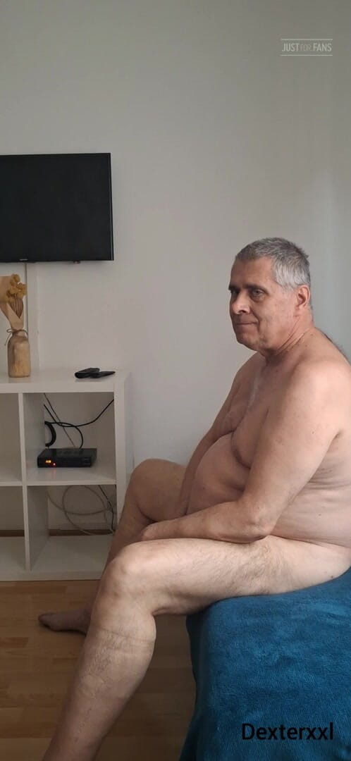 Dexterxxlfun: बड़ी गेंद डैडी चाहते हैं कि मैं उसे नंगे चोदता हूं। Gay Anal Daddy