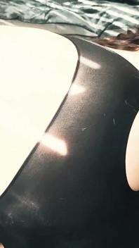 Masaje De Enormes Tetas Y Coño Peludo