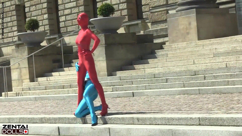 ZentaiDolls: Zentai Models in the City