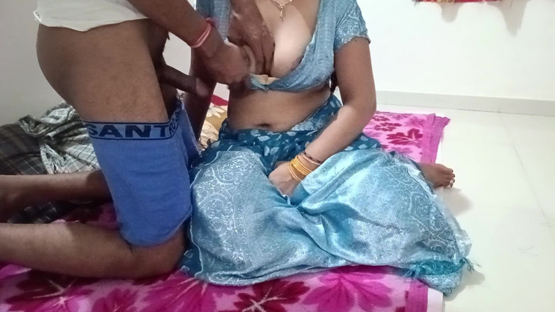 Riyagueen: Quente indiana fazendo sexo com conversa sexy