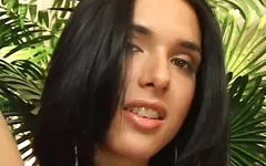 Harika götlü travesti sert bir yarak emiyor