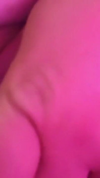 Ateşli orta yaşlı seksi kadın yalnızlık çekiyor